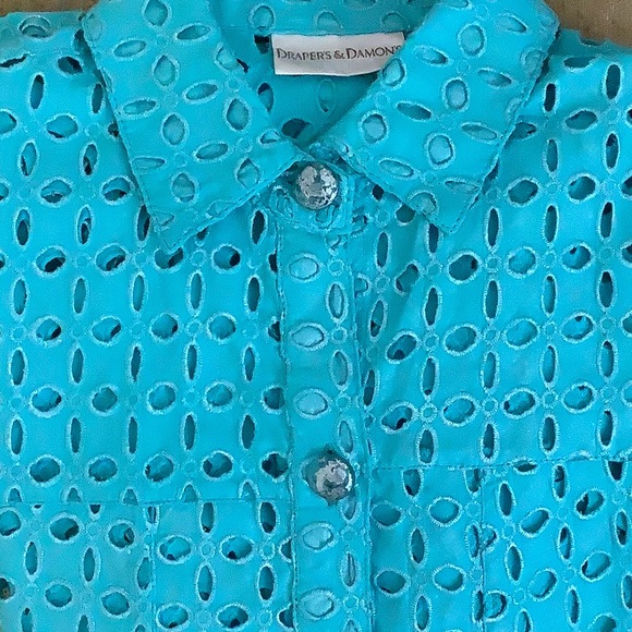 🦋Draper’s & Damon’s Petites Eyelet Blouse 🦋 - Picture 6 of 7
